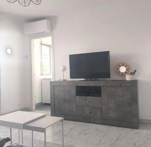 Quiet Air-condit-swim. Pool Tennis * Antibes